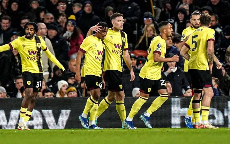 Soi kèo Burnley vs Liverpool 0h30 ngày 27/12/2023: Đội chủ nhà nhiều khả năng sẽ phải chịu thất bại trước Lữ Đoàn Đỏ