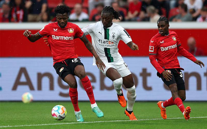 Soi kèo Leverkusen vs Monchengladbach 00h30 ngày 28/1/2024