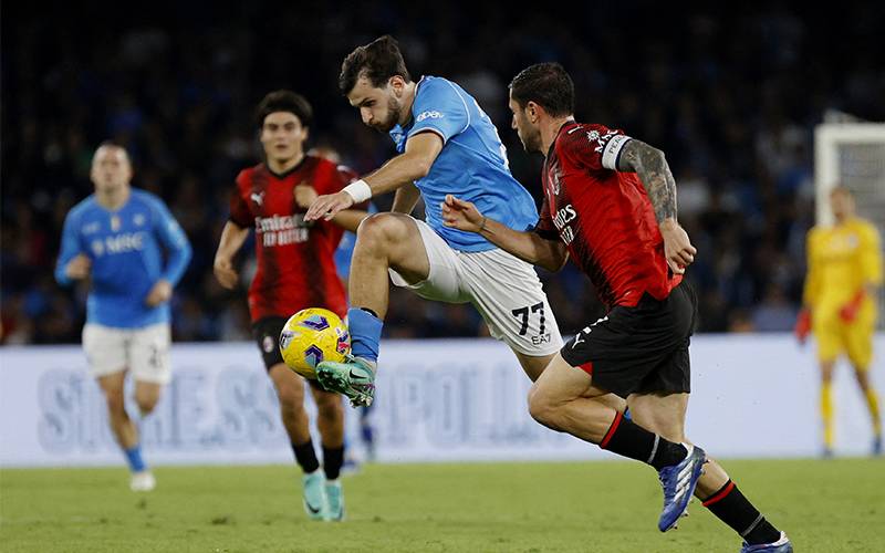 Soi kèo AC Milan vs Napoli 02h45 ngày 12/2/2024
