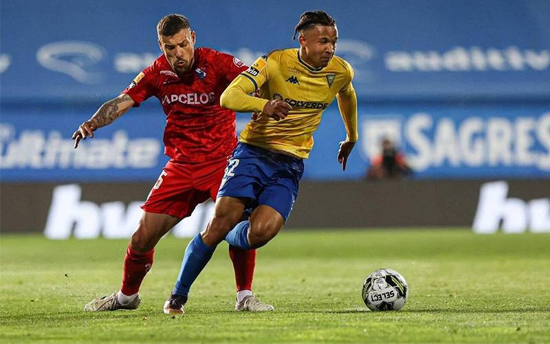 Soi kèo Estoril vs Gil Vicente 01h00 ngày 19/2/2024